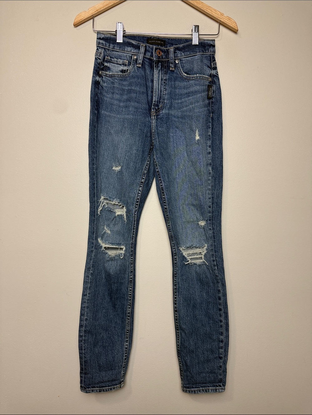 Silver Elle’s Distressed Boyfriend Jeans size 23